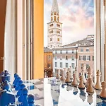 شقة Attico D'autore In Piazza Con Vista Ghirlandina *