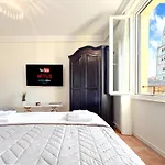 Attico D'autore In Piazza Con Vista Ghirlandina مودينا
