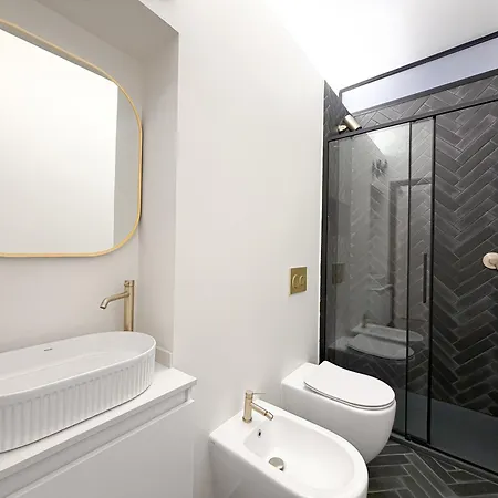 Attico D'autore In Piazza Con Vista Ghirlandina *