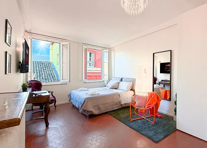 Attico D'autore In Piazza Con Vista Ghirlandina Apartamento Módena