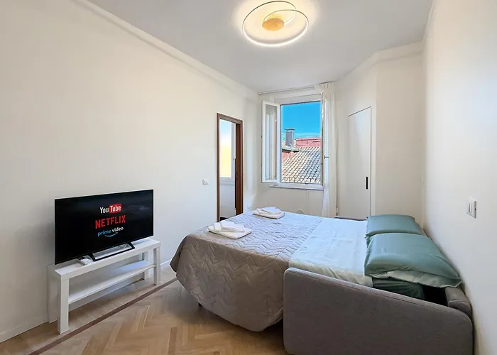 Apartamento Attico D'autore In Piazza Con Vista Ghirlandina *